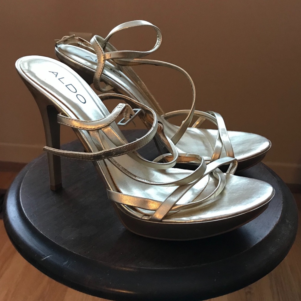 Aldo Metallic Gold Strappy Sandals - size 38, never worn